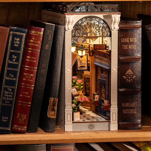 Book Nook "Arcade Dating"