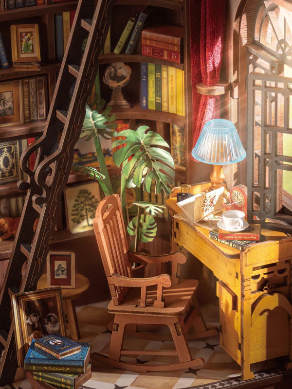 Book Nook: "Silent Corner Study"